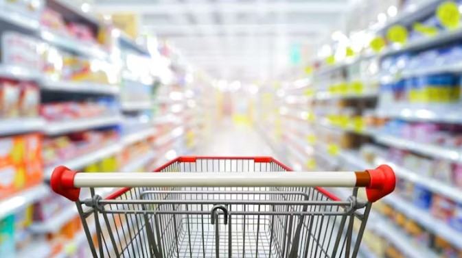 Greens want publicly owned supermarket chain 'KiwiMart' to make groceries more affordable