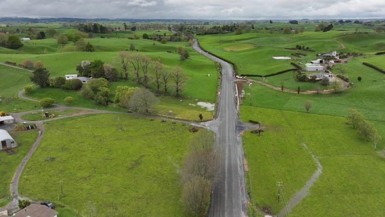 Part of SH1 closed in both directions after Karāpiro crash