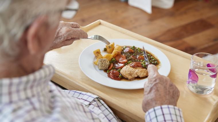 Long gaps between meals may not be healthy for older people